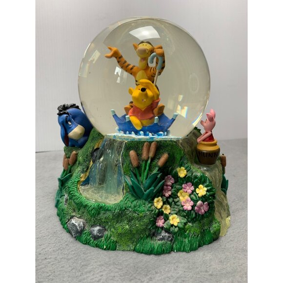 Disney Winnie The Pooh Musical Snow Globe Rotate Playing "Rain Came Down" Song 1 - Picture 8 of 9